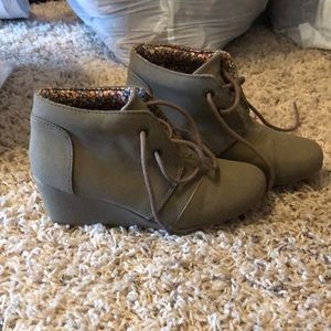 Girls ankle boots